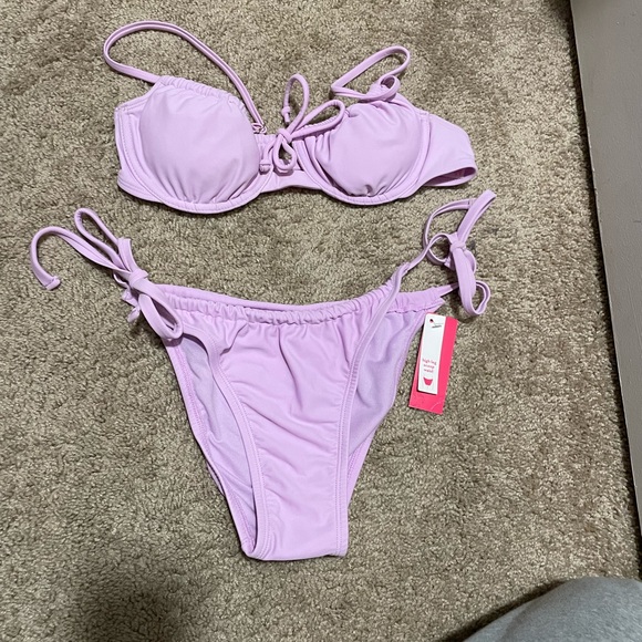 Purple bikini - Picture 3 of 6